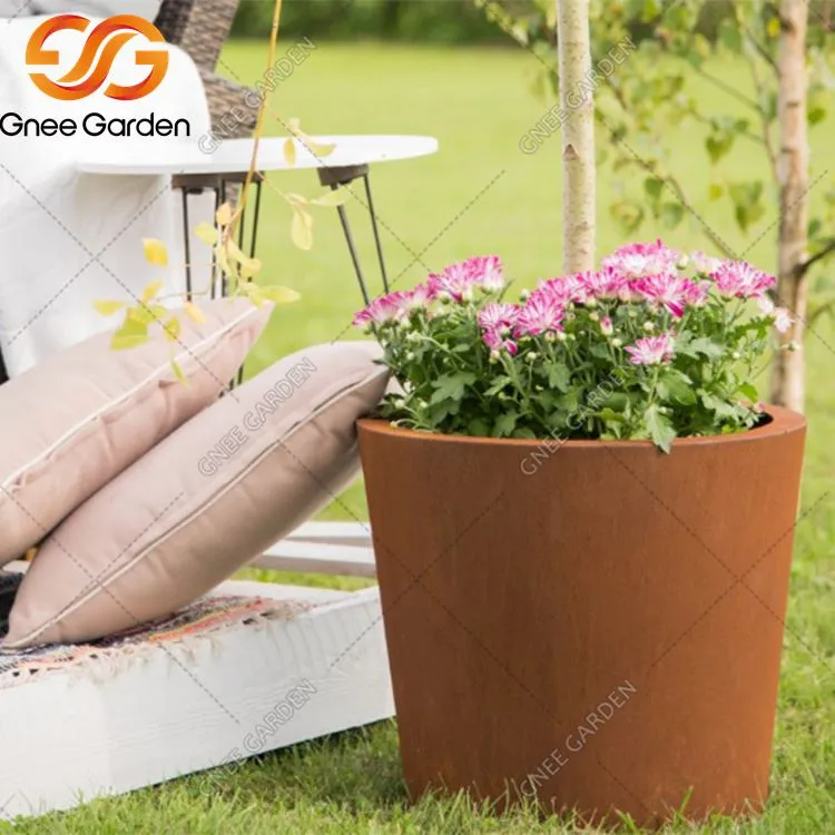 Jardineras modernas de acero corten