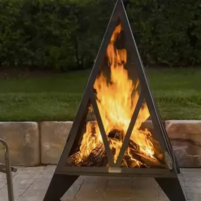 Estante para leña para chimenea Corten para exterior en invierno